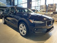2025 Volvo V60 Cross Country B5 AWD Core-6