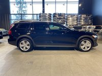 2025 Volvo V60 Cross Country B5 AWD Core-5