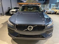 2025 Volvo V60 Cross Country Ultra-7