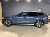 2025 Volvo V60 Cross Country Ultra-1