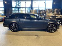 2023 Volvo V90 Cross Country B6 AWD Ultimate-5