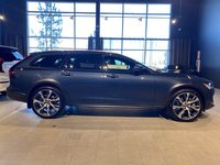 2023 Volvo V90 Cross Country B6 AWD Ultimate-5