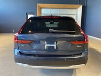2023 Volvo V90 Cross Country B6 AWD Ultimate-3