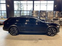 2025 Volvo V90 Cross Country B6 AWD Plus-5
