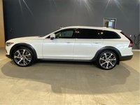2025 Volvo V90 Cross Country B6 AWD Ultra-1