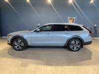 2025 Volvo V90 Cross Country B6 AWD Plus-1