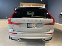 2025 Volvo XC60 Plug-In Hybrid T8 AWD Ultra Dark Theme-3