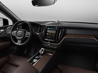 2025 Volvo XC60 Plug-In Hybrid Ultra Dark Theme-7