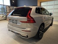 2023 Volvo XC60 B6 AWD Plus - Dark-4