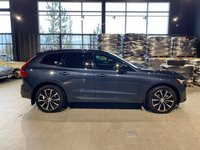 2025 Volvo XC60 B5 AWD Plus Dark Theme-5