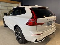 2025 Volvo XC60 B5 AWD Core Dark Theme-2