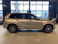 2025 Volvo XC90 Plug-In Hybrid T8 AWD Ultra Bright Theme 7-Seater-5