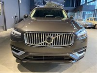 2025 Volvo XC90 Plug-In Hybrid T8 AWD Ultra Bright Theme 7-Seater-7