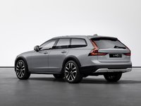 Volvo V90 Cross Country B6 AWD Ultra 2026-1