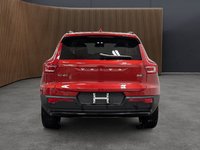 Volvo XC40 B5 AWD Plus Dark Theme 2025-5