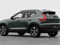 Volvo XC40 B5 AWD Plus Dark Theme 2026-1
