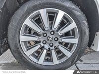 2020 Toyota Sienna XLE-5