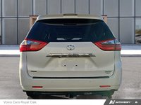 2020 Toyota Sienna XLE-4