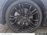 2025 Volvo S60 Plug-In Hybrid Ultra Black Edition-5