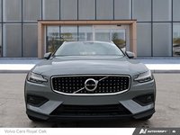 2025 Volvo V60 Cross Country Core-1