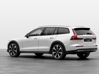 2026 Volvo V60 Cross Country Ultra-1