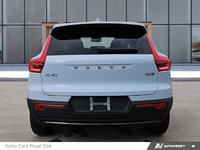 2025 Volvo XC40 Ultra Dark Theme-4