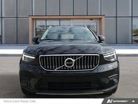 2025 Volvo XC40 Core Bright Theme-1