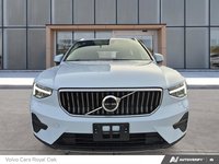 2025 Volvo XC40 Core Bright Theme-1