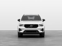 2025 Volvo XC40 Ultra Dark-2
