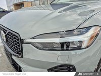 2025 Volvo XC60 Plus Dark Theme-7