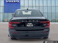 2022 Volvo S60 R-Design-3