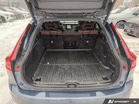 2022 Volvo V90 Cross Country B6 CC-7