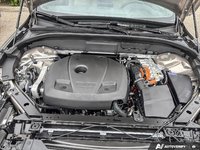 2026 Volvo XC60 Plug-In Hybrid Plus Dark Theme-7