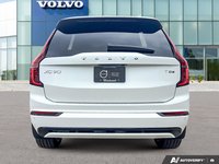 2026 Volvo XC90 Plug-In Hybrid Plus Dark Theme-4
