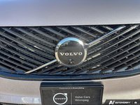 2026 Volvo XC90 Plug-In Hybrid Plus Dark Theme-6