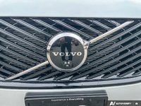 2026 Volvo XC90 Plug-In Hybrid Plus Dark Theme-6