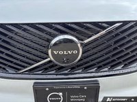 2026 Volvo XC90 Plug-In Hybrid Plus Dark Theme-6
