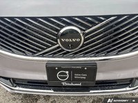 2026 Volvo XC90 Plug-In Hybrid Ultra Bright Theme-4