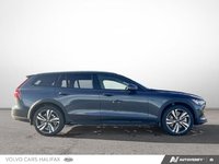 2025 Volvo V60 Cross Country Plus-2