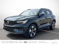 2025 Volvo XC40 Plus Dark Theme-0