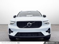 2025 Volvo XC40 Plus Dark Theme-1