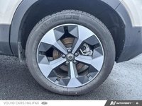 Volvo XC40 Plus Bright Theme 2025-5