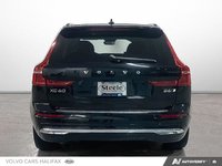 Volvo XC60 Plus Bright Theme 2023-4
