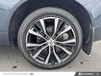 2025 Volvo XC60 Plus Dark Theme-5