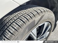 Volvo XC60 Plus Dark Theme 2025-6