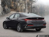 2024 Hyundai Elantra Luxury Two-Tone Interior-3