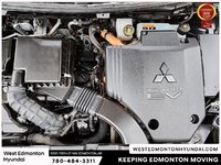 2023 Mitsubishi Outlander PHEV LE-1