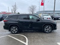 2022 Toyota Highlander XLE-3