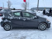 2014 Toyota Prius c 5DR HB-3