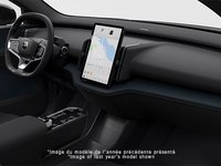 Volvo EX30 TWIN Plus 2026-interior-dasboard